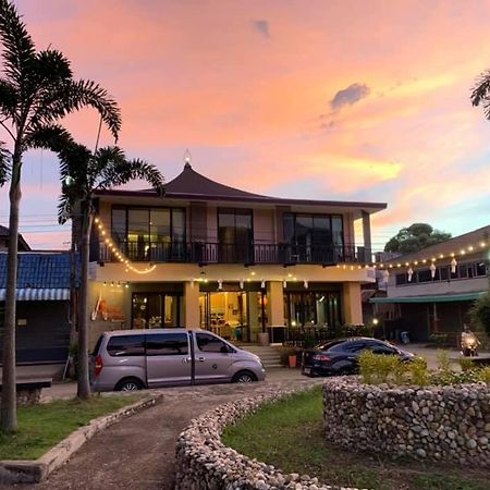Saranya River House สรัญญาริเวอร์เฮาส์ Mae Ai Zewnętrze zdjęcie