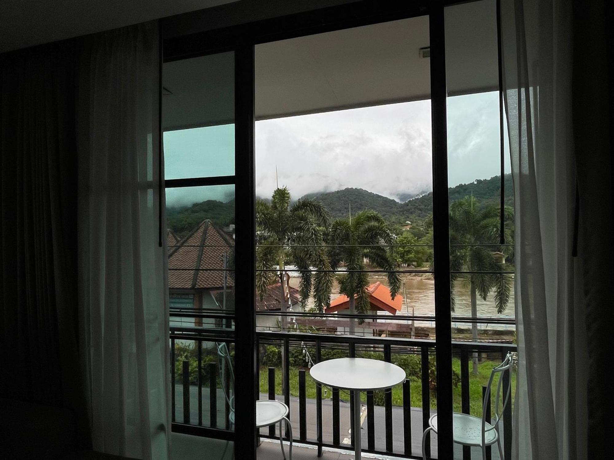 Saranya River House สรัญญาริเวอร์เฮาส์ Mae Ai Zewnętrze zdjęcie